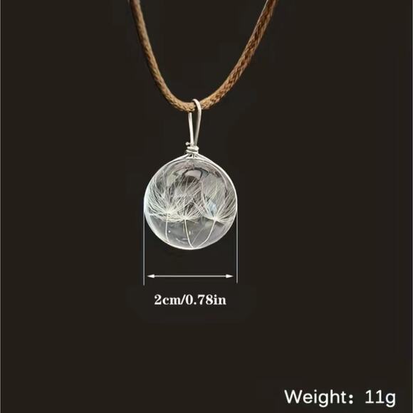 Make a wish dandelion seed in resin necklace - Picture 3 of 3